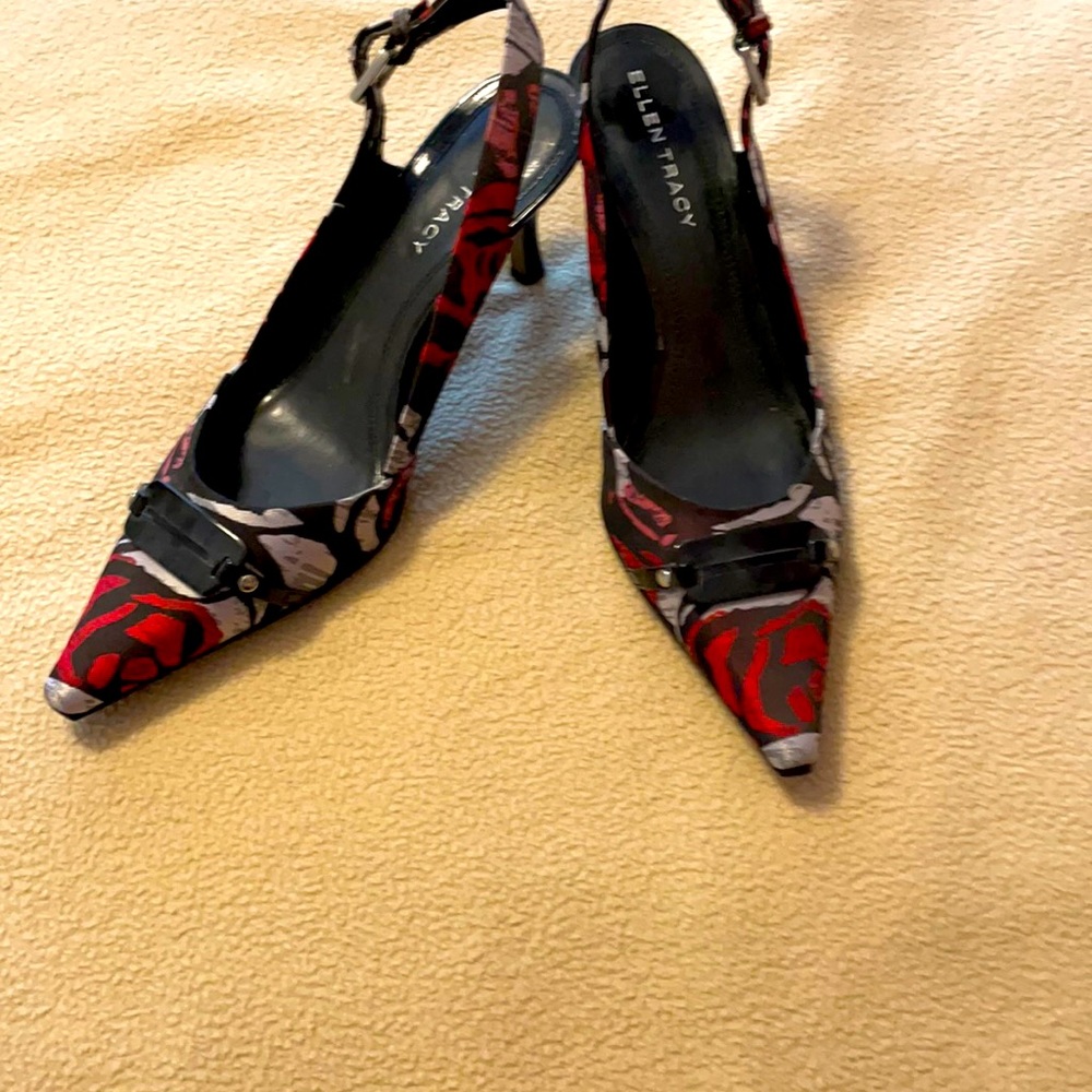 Ellen Tracy multi colored sling backs